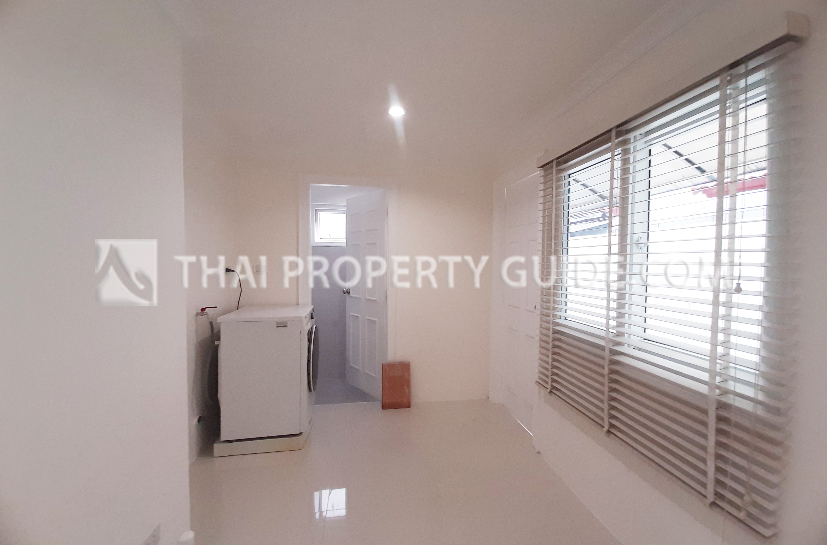 House with Shared Pool in Sukhumvit 